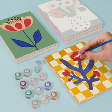 Carica l'immagine nel visualizzatore di Gallery, Dipingere con i numeri – Set di 6 tele | Vasi floreali astratti