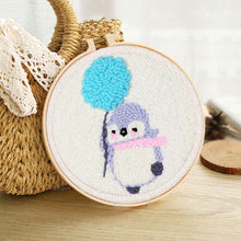 Carica l'immagine nel visualizzatore di Gallery, Punch Needle Kit Pinguino e dente di leone
