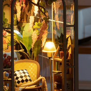 Book Nook - Serra