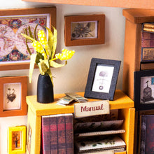 Carica l&#39;immagine nel visualizzatore di Gallery, Casa in miniatura 3D - Lo studio di Sam