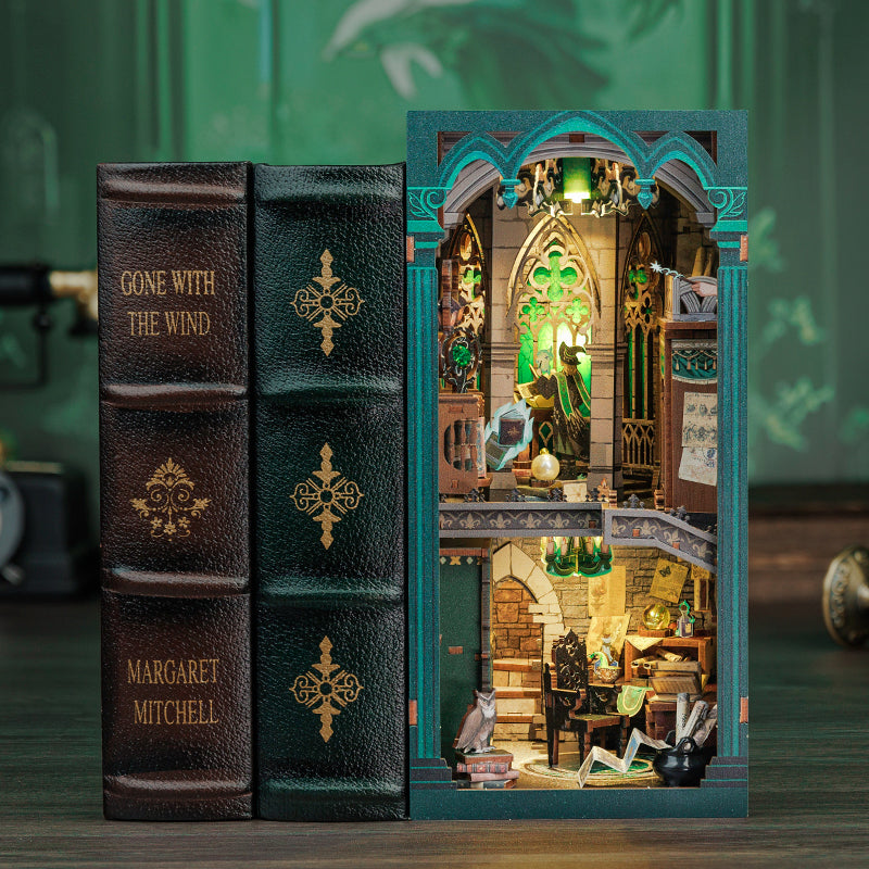 Book Nook - Sala Comune Oscura