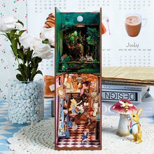 Carica l&#39;immagine nel visualizzatore di Gallery, Book Nook - Alice nel Paese delle Meraviglie