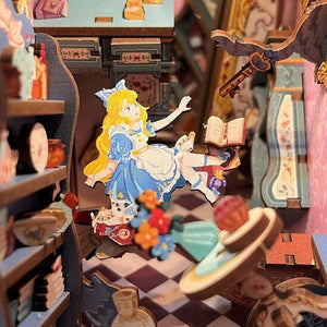 Book Nook - Alice nel Paese delle Meraviglie
