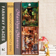 Carica l&#39;immagine nel visualizzatore di Gallery, Book Nook - Alice nel Paese delle Meraviglie