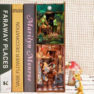 Book Nook - Alice nel Paese delle Meraviglie