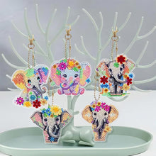 Carica l'immagine nel visualizzatore di Gallery, Portachiavi Diamond Painting 5D con Elefanti 5 Pezzi