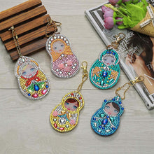 Carica l'immagine nel visualizzatore di Gallery, Portachiavi Diamond Painting 5D con Matrioska