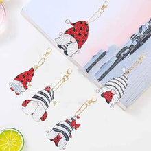 Carica l'immagine nel visualizzatore di Gallery, Portachiavi Diamond Painting 5D Gnomo