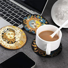 Carica l'immagine nel visualizzatore di Gallery, Sottobicchiere Diamond Painting 5D con Luna