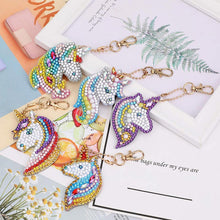 Carica l'immagine nel visualizzatore di Gallery, Portachiavi Diamond Painting 5D con Unicorni 5 Pezzi