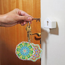 Carica l'immagine nel visualizzatore di Gallery, Portachiavi Diamond Painting 5D Fiori Mandala 5 Pezzi