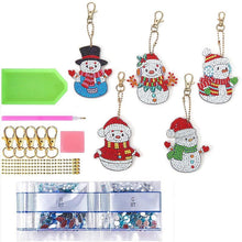 Carica l'immagine nel visualizzatore di Gallery, Portachiavi Diamond Painting 5D con Pupazzi di Neve 5 Pezzi