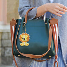 Carica l'immagine nel visualizzatore di Gallery, Portachiavi Diamond Painting 5D con Animali 5 Pezzi