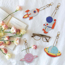 Carica l'immagine nel visualizzatore di Gallery, Portachiavi Diamond Painting 5D Universo