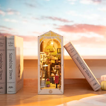 Carica l&#39;immagine nel visualizzatore di Gallery, Book Nook - Città del Sole
