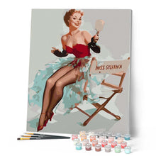 Carica l'immagine nel visualizzatore di Gallery, Dipingere con i numeri - Pin-up Miss Sylvania Figured'Art
