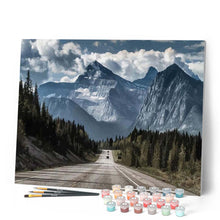 Carica l'immagine nel visualizzatore di Gallery, Dipingere con i numeri - Guidare In Montagna Figured'Art