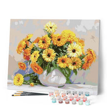 Carica l'immagine nel visualizzatore di Gallery, Dipingere con i numeri - Fiori Gialli In Un Vaso Bianco Figured'Art