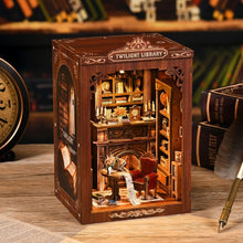 Carica l'immagine nel visualizzatore di Gallery, Book Nook - Biblioteca Crepuscolo