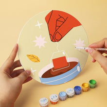 Carica l'immagine nel visualizzatore di Gallery, Mini Set Dipingere con i Numeri - Dischi di Ø20cm (6 pezzi) - Storie di Caffè Calde
