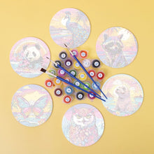 Carica l'immagine nel visualizzatore di Gallery, Set di 6 Sottobicchieri da Dipingere con i numeri (10cm diametro) - Serie Animali