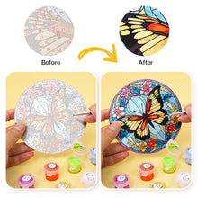 Carica l&#39;immagine nel visualizzatore di Gallery, Set di 4 Sottobicchieri da Dipingere con i numeri (15cm diametro) - Farfalle