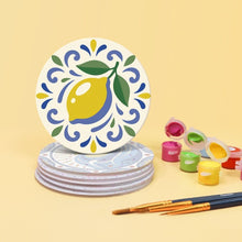 Carica l'immagine nel visualizzatore di Gallery, Set di 6 Sottobicchieri da Dipingere con i numeri (10cm diametro) - Motivi Mediterranei