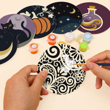 Carica l'immagine nel visualizzatore di Gallery, Set di 6 Sottobicchieri da Dipingere con i numeri (10cm diametro) - Magia di Halloween
