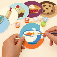 Carica l'immagine nel visualizzatore di Gallery, Set di 6 Sottobicchieri da Dipingere con i numeri (10cm diametro) - Amanti dei dessert