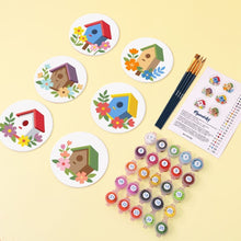Carica l'immagine nel visualizzatore di Gallery, Set di 6 Sottobicchieri da Dipingere con i numeri (10cm diametro) - Casette per uccelli