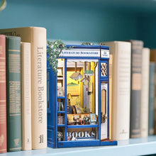 Carica l'immagine nel visualizzatore di Gallery, Book Nook - Libreria letteraria