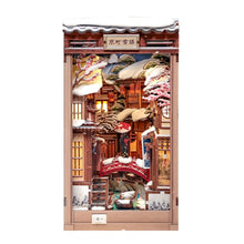 Carica l'immagine nel visualizzatore di Gallery, Book Nook - Sussurro di neve a Kyoto