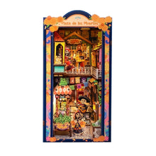 Carica l'immagine nel visualizzatore di Gallery, Book Nook - Plaza de los Muertos