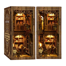 Carica l'immagine nel visualizzatore di Gallery, Book Nook - Sala Biblioteca Antica