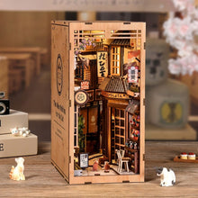 Carica l'immagine nel visualizzatore di Gallery, Book Nook - Il Vicolo che Aspetta il Gatto