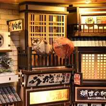 Carica l'immagine nel visualizzatore di Gallery, Book Nook - Il Vicolo che Aspetta il Gatto