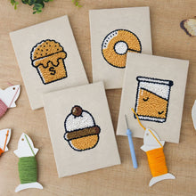 Carica l'immagine nel visualizzatore di Gallery, Punch Needle Kit (4 pezzi) con cornici - Dolcetti