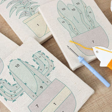Carica l'immagine nel visualizzatore di Gallery, Punch Needle Kit (4 pezzi) con cornici - Collezione Piante del Deserto