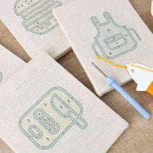 Carica l'immagine nel visualizzatore di Gallery, Punch Needle Kit (4 pezzi) con cornici - Set Cucina e Snack