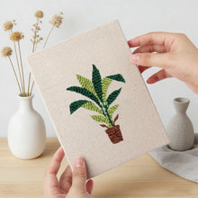 Carica l'immagine nel visualizzatore di Gallery, Punch Needle Kit (4 pezzi) con cornici - Giungla Urbana 2