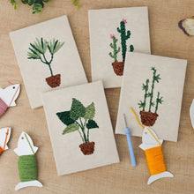 Carica l'immagine nel visualizzatore di Gallery, Punch Needle Kit (4 pezzi) con cornici - Giungla Urbana 3