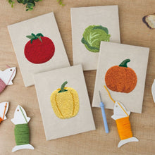 Carica l'immagine nel visualizzatore di Gallery, Punch Needle Kit (4 pezzi) con cornici - Verdure Fresche