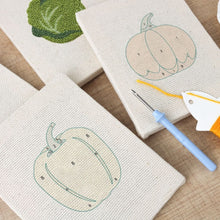 Carica l'immagine nel visualizzatore di Gallery, Punch Needle Kit (4 pezzi) con cornici - Verdure Fresche