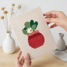 Carica l'immagine nel visualizzatore di Gallery, Punch Needle Kit (4 pezzi) con cornici - Giardino in vaso