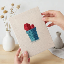 Carica l'immagine nel visualizzatore di Gallery, Punch Needle Kit (4 pezzi) con cornici - Piccoli Vasi di Succulente 1