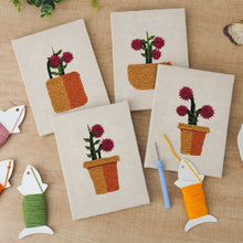 Carica l'immagine nel visualizzatore di Gallery, Punch Needle Kit (4 pezzi) con cornici - Vasi Fioriti