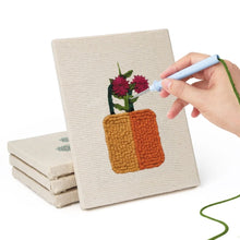 Carica l'immagine nel visualizzatore di Gallery, Punch Needle Kit (4 pezzi) con cornici - Vasi Fioriti
