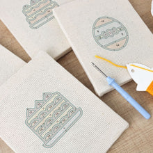 Carica l'immagine nel visualizzatore di Gallery, Punch Needle Kit (4 pezzi) con cornici - Torte e dolcetti
