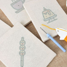 Carica l'immagine nel visualizzatore di Gallery, Punch Needle Kit (4 pezzi) con cornici - Delizie di Dessert