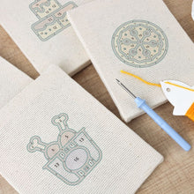 Carica l'immagine nel visualizzatore di Gallery, Punch Needle Kit (4 pezzi) con cornici - Bocconi Gustosi